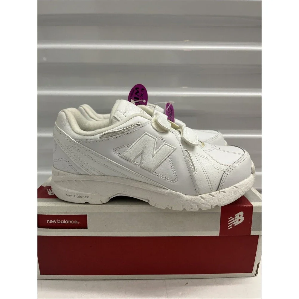 New Balance White  Big Kid 624 Hook and Loop Uniform Sneakers Shoes SZ 3 X Wide